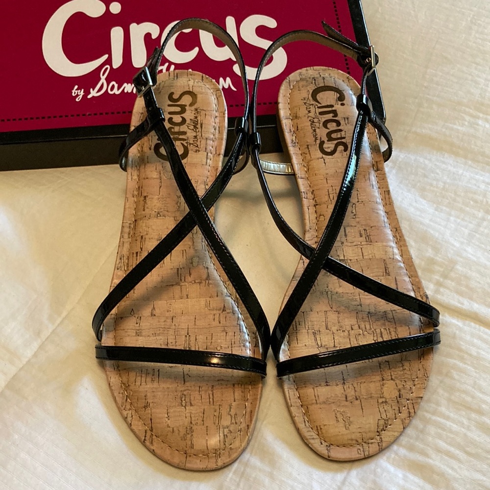 Circus by Sam Edelman black patent sandal